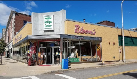 Explore Over 22,000 Feet Of Fascinating Antiques Hiding In This New Hampshire Store