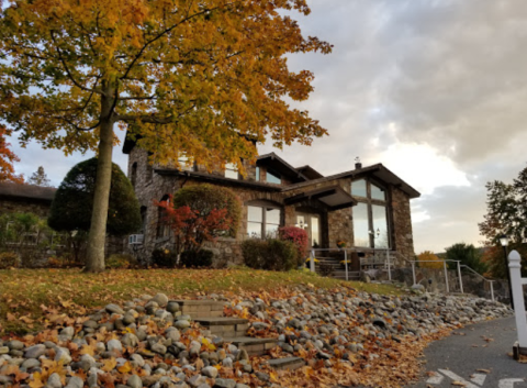 The Views Are As Good As The Meals At The View Restaurant At Dunham's Bay In New York