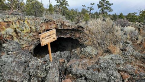 These 7 Trails In New Mexico Are 5-Miles Or Less And Will Lead You To Phenomenal Caves