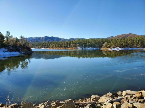 Make A Splash At These 7 Crystal-Clear Lakes In Arizona This Summer