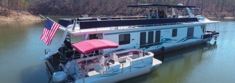 Make Your Next Oklahoma Vacation Unforgettable With A Houseboat Rental From Beavers Bend Marina