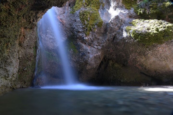 waterfall trail in Utah