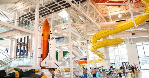 One Of Oregon's Coolest Aqua Parks, Wings And Waves Waterpark Is A Thrilling Adventure