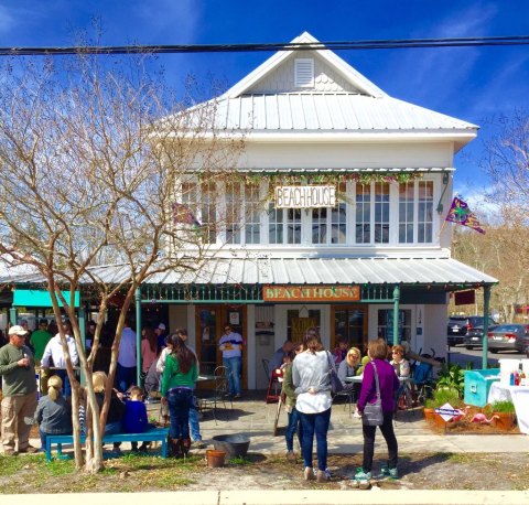 This One Of A Kind Restaurant Near New Orleans Is Fun For The Whole Family