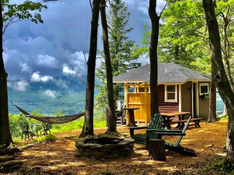 Wake Up On Top Of A Mountain At This Berkshires Airbnb In Massachusetts