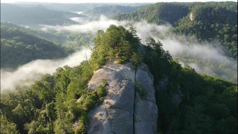 This Scenic Bridge Trail In Kentucky Leads To The Most Incredible Views