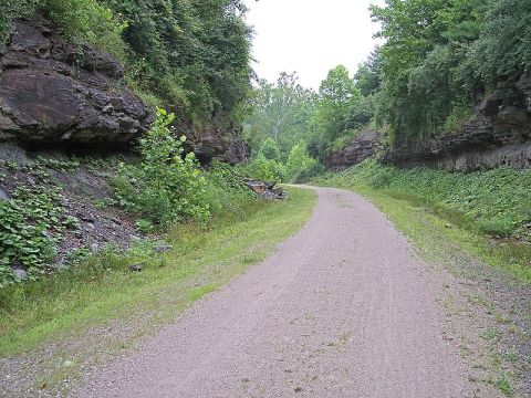 The Longest Hiking Trail In America Connects The Coasts Through 289 Miles Of West Virginia Mountains