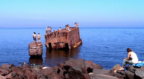 There's An Old Ruin In Lake Superior That Happens To Be A Popular Minnesota Swimming Spot