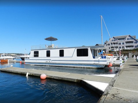 This Summer, Take A New Hampshire Vacation On A Floating Houseboat In Portsmouth Harbor