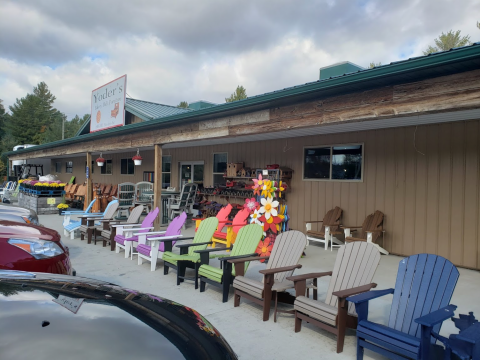 Yoder's Of Tustin Is An Amish Market In Michigan That Offers A Little Bit Of Everything