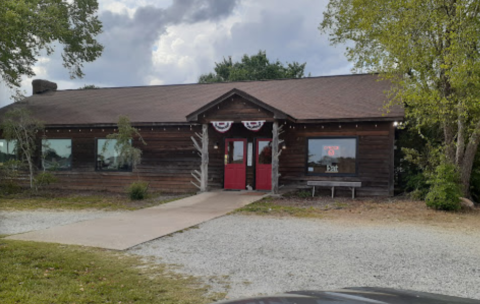 Stuff Your Face With Delicious Whole Hog BBQ At Circle M In South Carolina