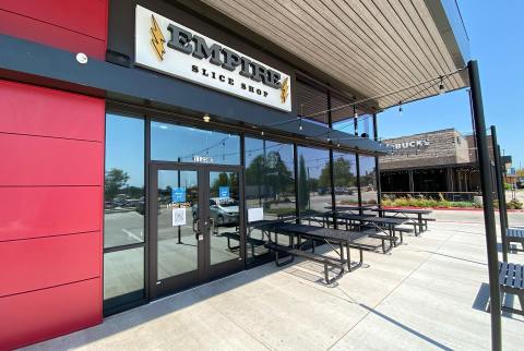 The Pizza At This Delicious Oklahoma Eatery Is Bigger Than The Table