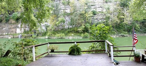 This River Cabin Resort In Kentucky Is The Ultimate Spot For A Getaway