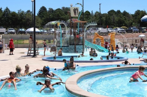 There’s A Dinosaur-Themed Water Park In New Mexico Called Bisti Bay