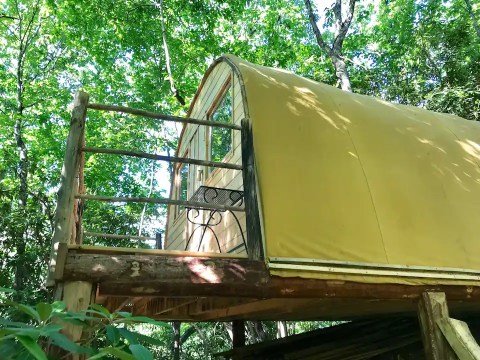 Rent This Rustic Tiny House In The Mountains Of North Carolina For Only $66 Per Night