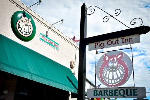 The Pig Out Inn Is A Mouthwatering Mississippi Restaurant With Some Of The Best BBQ In The State