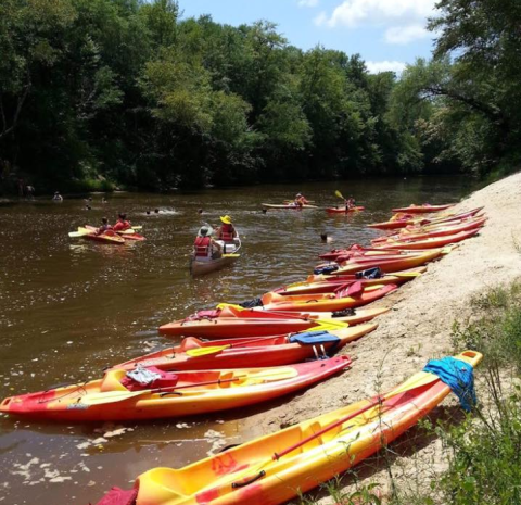 The Best Kayaking River In Mississippi Is One You May Never Have Heard Of