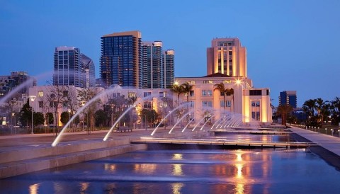 Cool Down At San Diego's Waterfront Park, A Splash Park With A Spectacular 830-Foot-Long Interactive Fountain In Southern California