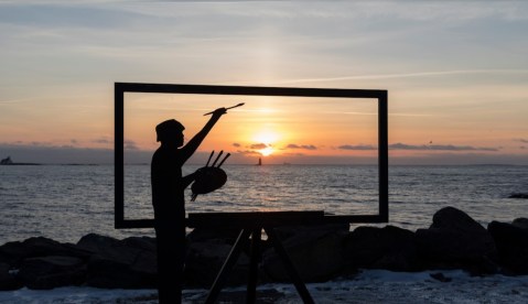 Visit New Castle Beach In New Hampshire, A Hidden Gem Beach That Has Its Very Own Moving Painting