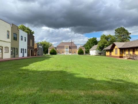 Home to 7 Historic Buildings, Heritage Square Is a Must-Visit Day Trip Destination In Kansas