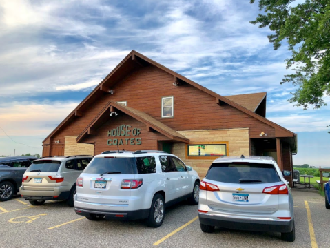 You Wouldn't Know From Looking At It, But Delicious Foods Awaits Inside House Of Coates, A Roadside Restaurant In Minnesota