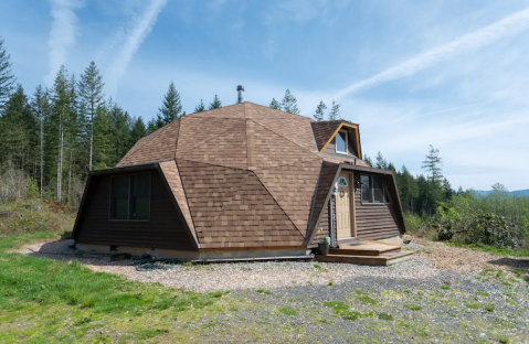 Spend The Night In An Airbnb That's Inside An Actual Dome Right Here In Washington