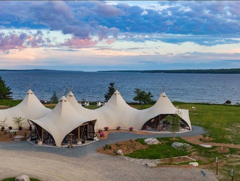 Under Canvas Acadia On The Downeast Coast In Maine Lets You Glamp In Style