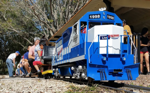 There’s A Little-Known, Fascinating Train Park In Florida And You’ll Want To Visit