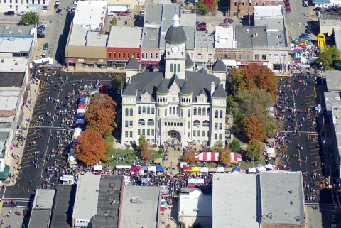 Don’t Miss The Biggest Festival In Missouri This Year, The Maple Leaf Festival