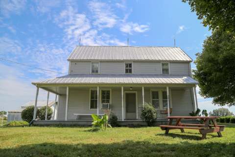 Surround Yourself With Nature At This 100-Acre Farmhouse Airbnb In Missouri