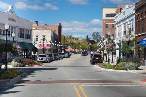 Illinois' Stolp Island Has More Than 40 Historic Buildings Of Architectural Significance