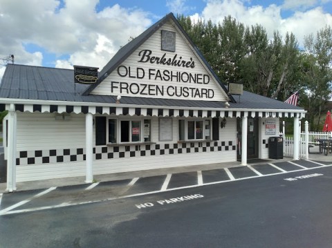 The Custard At This Small Ice Cream Shop In West Virginia Is A Favorite Local Staple