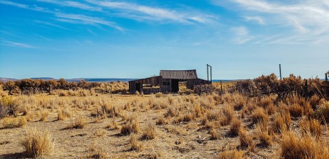 The Awesome Guano Creek Trail In Oregon Will Take You Straight To An Abandoned Ranch