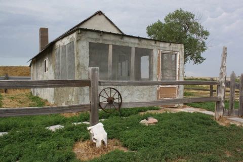 An Overnight Stay At This Secluded Cabin In South Dakota Costs Less Than $60 A Night And Will Take You Back In Time