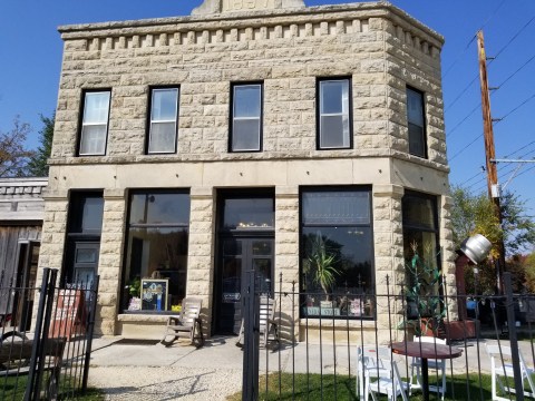 General Store Pub Is A Little-Known Iowa Restaurant That's In The Middle Of Nowhere, But Worth The Drive