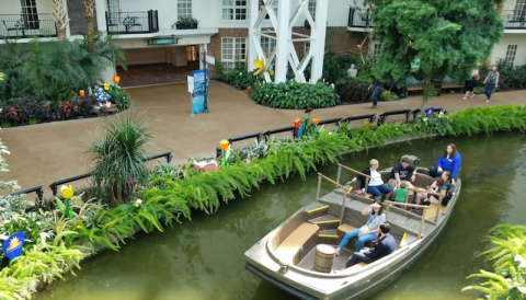 Take A Ride On This One-Of-A-Kind Canal Boat In Tennessee