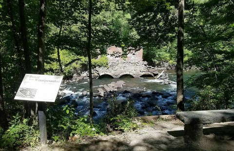 The Magical River Walk In New Hampshire That Will Transport You To Another World