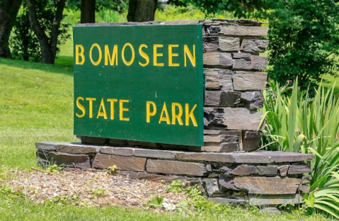 A Mysterious Woodland Trail In Vermont Will Take You To Original Ghost Town Ruins