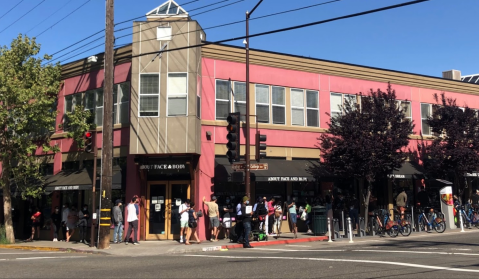 The Finest New York-Style Bagels On The West Coast Can Be Found At Boichik Bagels In Northern California