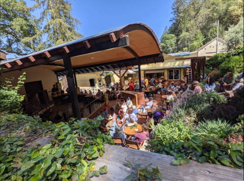 Buster's Southern BBQ Is A Roadside Window That Dishes Up Some Of Northern California's Best Barbecue