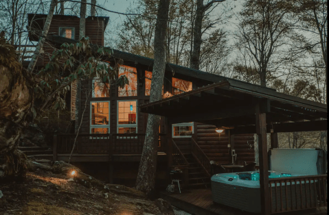 This Stunning Kentucky Airbnb Comes With Its Own Observation Tower For Taking In The Gorgeous Views