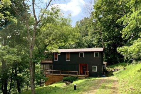 Wake Up On Top Of A Mountain At This Lost River Airbnb In West Virginia