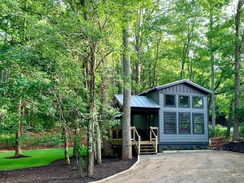 An Overnight Stay At This Secluded Cabin In South Carolina Costs Less Than $100 A Night And Will Completely Relax You