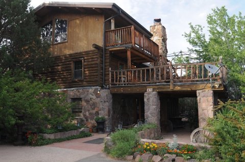 Wake Up To The Most Remarkable Views At This Cabin Bed And Breakfast In New Mexico