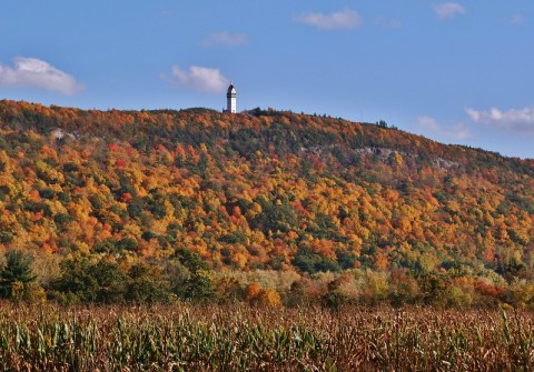 Fall Is The Perfect Time To Visit This Historic Mountain Town In Connecticut