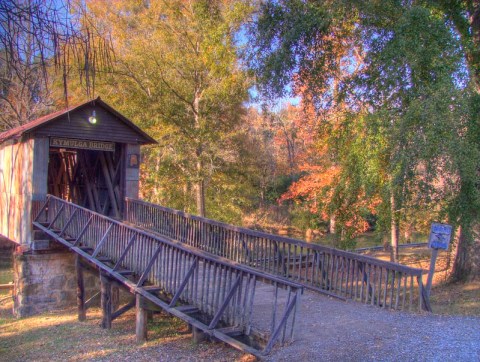 A Visit To Alabama's Kymulga Grist Mill Park Belongs On Everyone's Fall Bucket List