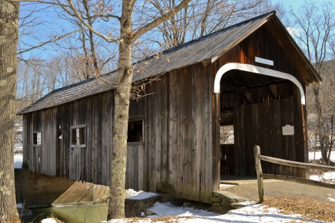 Fall Is The Perfect Time To Visit This Historic Mountain Town In Vermont