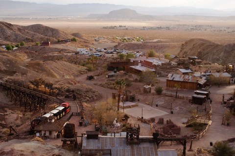 The Southern California Ghost Town That's Perfect For An Autumn Day Trip