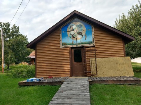 Thousands Of Ancient Indian Artifacts Are Hidden Away In This Tiny Iowa Museum