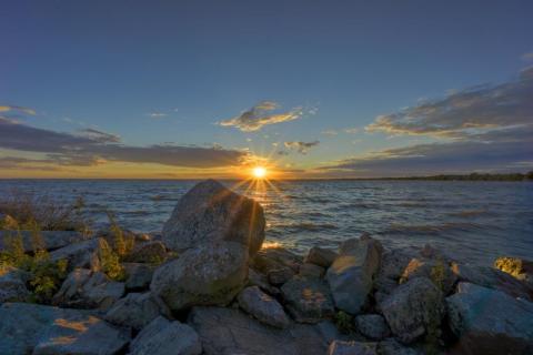 Visit Cliffs, Beaches And Orchards On An Epic 84-mile Road Trip Around Wisconsin’s Lake Winnebago